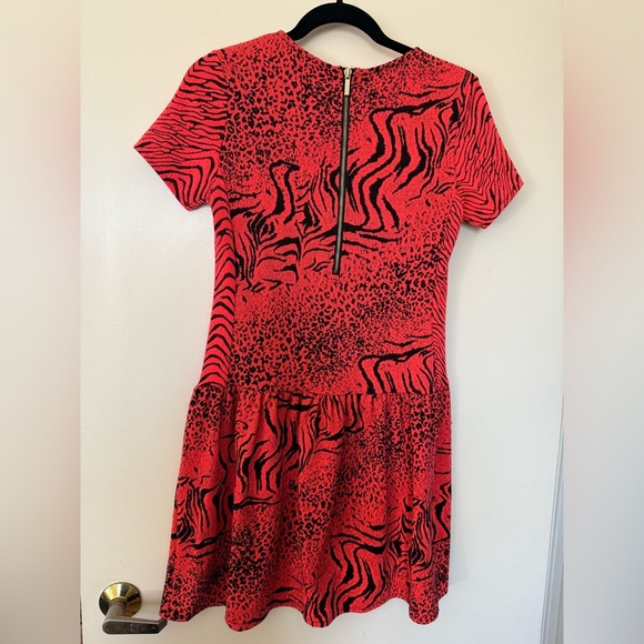 Victoria’s Secret Short Sleeve Mini Animal Print Dress in Size XS - Picture 3 of 6